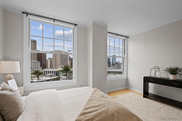702 Ash St., San Diego CA: https://media.crmls.org/mediaz/2c160d2d-2855-4631-93ff-4f98300dc6a8.jpg