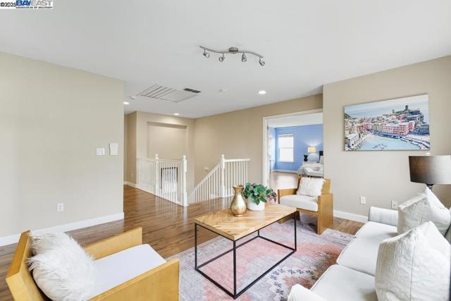 1413 Angus St, Patterson CA: https://media.crmls.org/mediaz/2c170947-5999-4dbe-8124-222b77731062.jpg