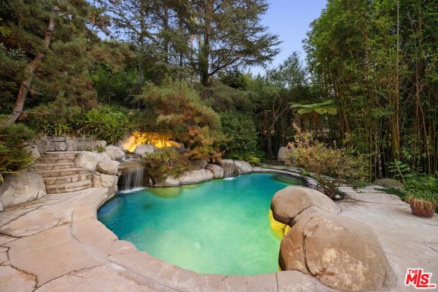 2477 Canyon Oak Drive, Los Angeles CA: https://media.crmls.org/mediaz/2c170f05-151b-4552-a34b-551bb96ab142.jpg