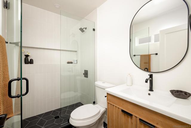 1776 Archer St, San Diego CA: https://media.crmls.org/mediaz/2c17c172-e5b7-4e80-b73b-9a27e5b4d5f3.jpg