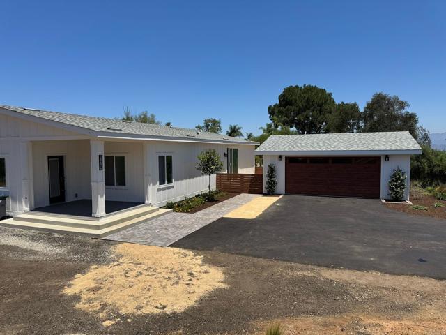 28676 Mountain Lilac Road, Escondido CA: https://media.crmls.org/mediaz/2c17d1b4-906d-46aa-93f8-73fe7efb8a11.jpg