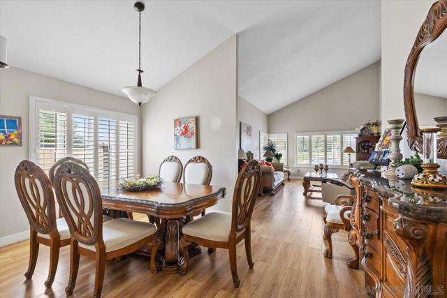 1059 Buena Vista Way, Chula Vista CA: https://media.crmls.org/mediaz/2c189ff6-922b-4fe5-85d7-7e0a02948781.jpg