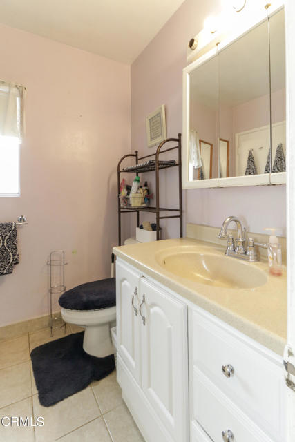 3036 Fairesta Street, La Crescenta CA: https://media.crmls.org/mediaz/2c194912-7846-484a-8964-6621d4a37d81.jpg