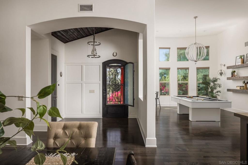 18375 Bernardo Trails Ct - photo 4