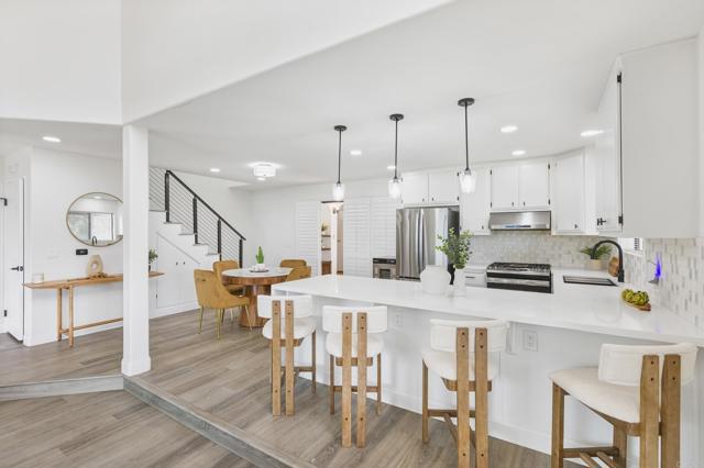 9202 Moon Ridge Road, Fallbrook CA: https://media.crmls.org/mediaz/2c1a0da3-8cac-4caa-a605-52fb94fc23ad.jpg