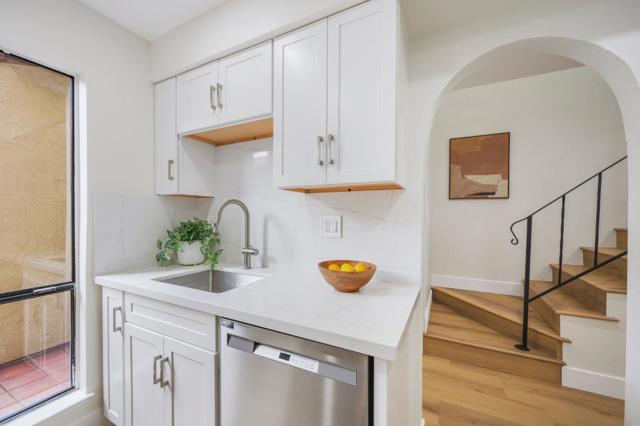 130 Salice Way, Campbell CA: https://media.crmls.org/mediaz/2c1bbdbb-261b-46eb-b1f3-c8cb2c5a8c83.jpg