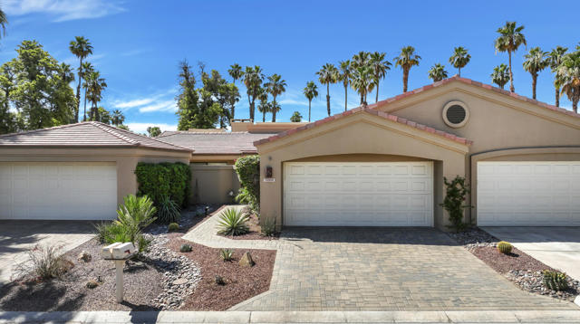 76099 Impatiens Circle, Palm Desert CA: https://media.crmls.org/mediaz/2c1c188c-46db-4511-ac3b-9c05fa1f2801.jpg