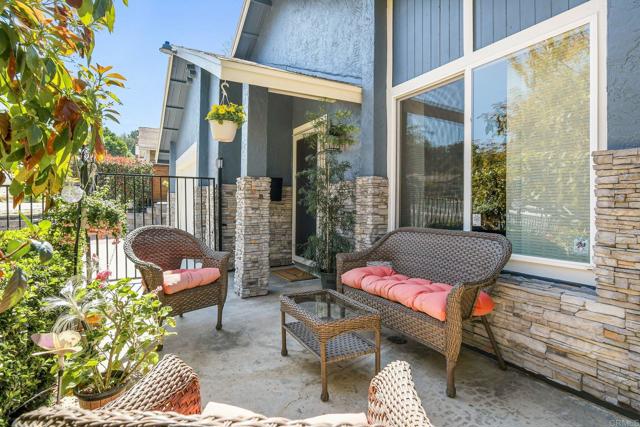 Detail Gallery Image 4 of 20 For 310 Worthington St, Spring Valley,  CA 91977 - 4 Beds | 2 Baths