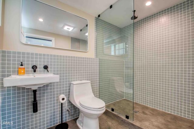 Detail Gallery Image 40 of 50 For 1014 Stearns Dr, Los Angeles,  CA 90035 - 3 Beds | 3 Baths