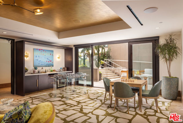 8420 W Sunset Boulevard, West Hollywood CA: https://media.crmls.org/mediaz/2c1e3953-7ea3-46a9-ab37-1159c952753a.jpg