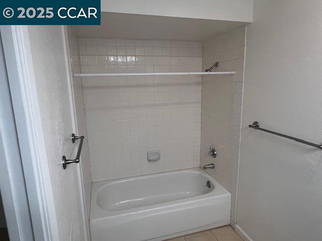 1975 Bonifacio St, Concord CA: https://media.crmls.org/mediaz/2c1e6d78-bee2-4026-9c95-69bced0e0e8d.jpg