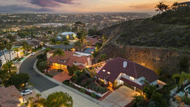 5838 Yokohama Ct, San Diego CA: https://media.crmls.org/mediaz/2c1eb62c-7a36-4536-9131-d7b43a2b54f5.jpg