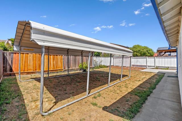 910 Cortina Way, Salinas CA: https://media.crmls.org/mediaz/2c1ebd2a-bf0a-40a2-8f82-92aece18489b.jpg