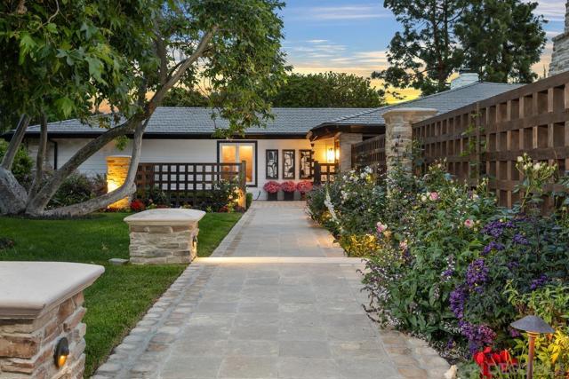 6351 Lago Lindo, Rancho Santa Fe CA: https://media.crmls.org/mediaz/2c1ebff9-5e11-49e4-bf5a-ee81fc59b080.jpg