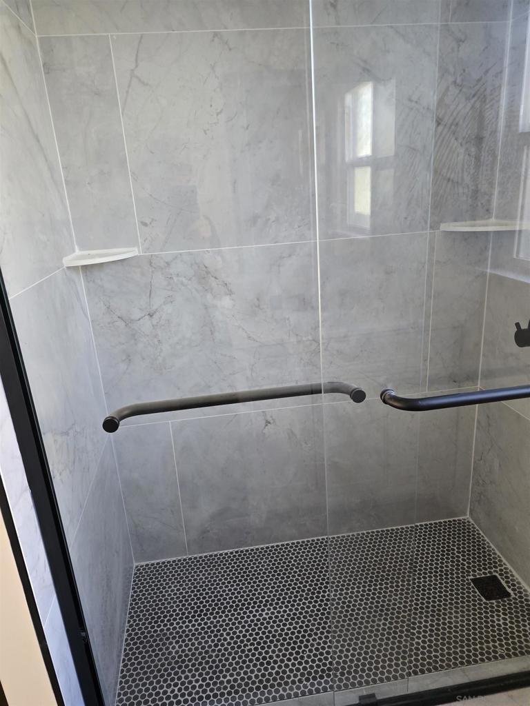 4527 Esther Street - photo 5