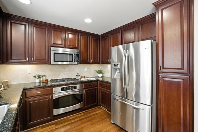 255 Honeylocust Terrace, Sunnyvale CA: https://media.crmls.org/mediaz/2c1ef890-0bde-4108-826d-6d06517a3170.jpg