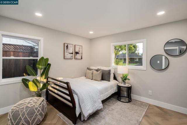 1961 Ardith Dr, Pleasant Hill CA: https://media.crmls.org/mediaz/2c1f7350-a773-454b-8e85-40a9995ef9fc.jpg