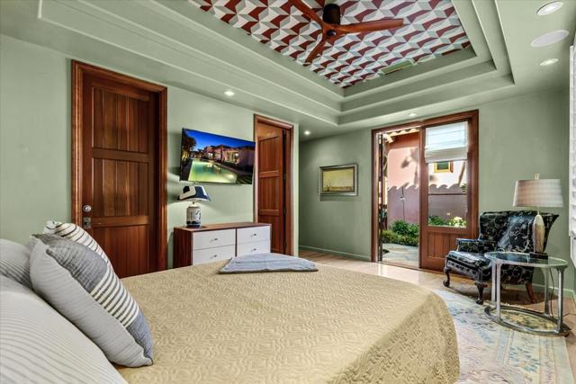 132 Vista Monte, Palm Desert CA: https://media.crmls.org/mediaz/2c1f817e-5152-45a6-af72-12cb47950a54.jpg