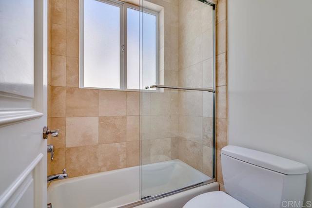 Detail Gallery Image 35 of 57 For 4529 Cove Dr #101,  Carlsbad,  CA 92008 - 4 Beds | 3/1 Baths