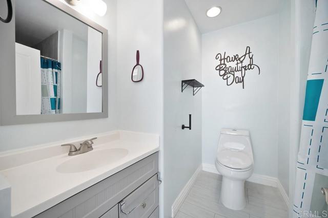 1656 Maria Avenue, Spring Valley CA: https://media.crmls.org/mediaz/2c207a69-8af1-44f7-97af-0844cba1fef9.jpg