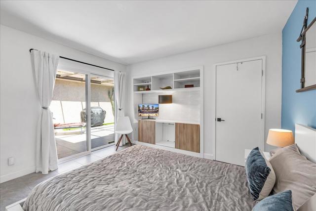 1901 Paseo Pelota, Palm Springs CA: https://media.crmls.org/mediaz/2c2092e9-43e3-4fef-8c5b-0b046f65ebf2.jpg