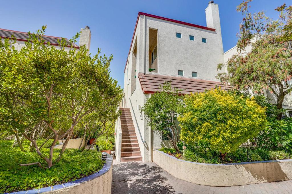 2557 Park Boulevard #L200