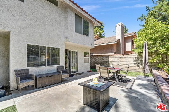 27632 Kevin Place, Santa Clarita CA: https://media.crmls.org/mediaz/2c20c7dd-ad92-4a6b-899e-b1c3b9b76d22.jpg