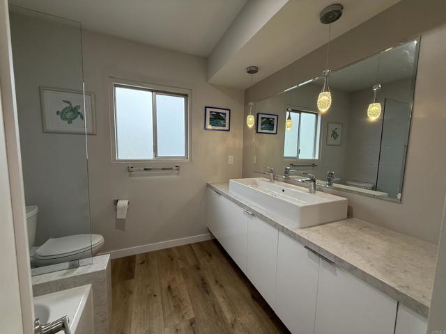 155 15Th Street, Del Mar CA: https://media.crmls.org/mediaz/2c20f3ab-a185-408f-b1dd-c582be52c9df.jpg