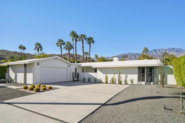 2463 S Broadmoor Drive, Palm Springs CA: https://media.crmls.org/mediaz/2c21cf5f-f562-4756-86ae-dafd6f43482f.jpg
