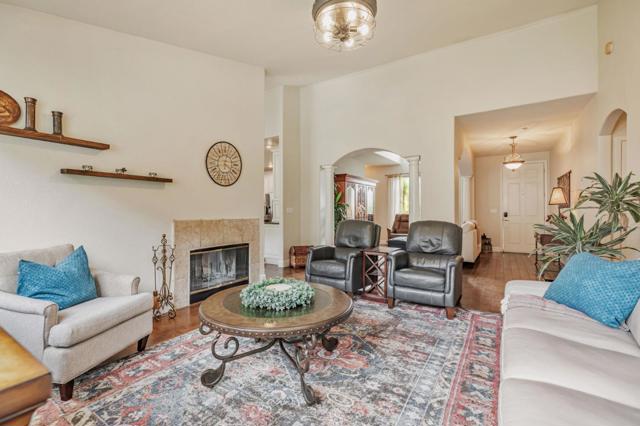 44737 Sun Valley Drive, King City CA: https://media.crmls.org/mediaz/2c220c0d-fd7a-4aeb-97b8-be4a4ddb9e3c.jpg