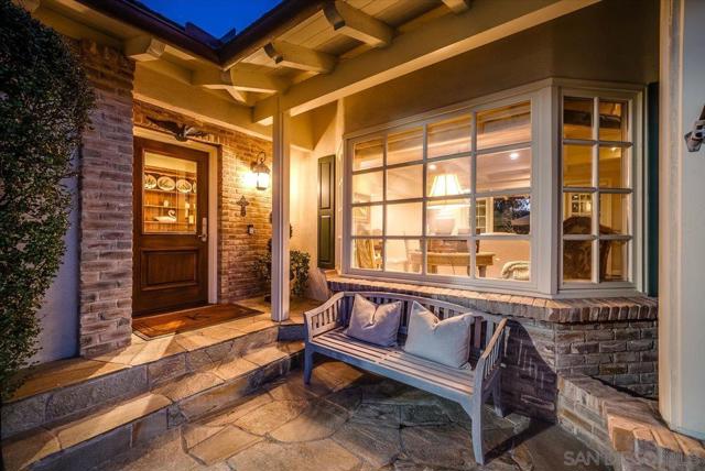 6150 La Fremontia, Rancho Santa Fe CA: https://media.crmls.org/mediaz/2c226a1d-7803-464f-a2a3-0c2e6829de6f.jpg