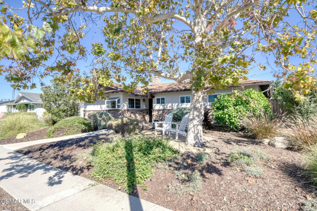 560 Randy Drive, Newbury Park CA: https://media.crmls.org/mediaz/2c22dbe3-0c85-4f4a-96ca-55b1a6ec5cc1.jpg