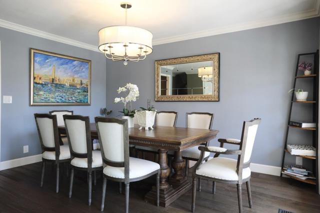 14673 fieldstone dr, Saratoga CA: https://media.crmls.org/mediaz/2c233931-cbdd-46c0-8c5c-09cfe9a5b36a.jpg
