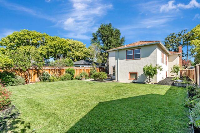 991 E Taylor Street, San Jose CA: https://media.crmls.org/mediaz/2c23d2e1-6e3f-42a8-9ed4-482f4b0038ef.jpg