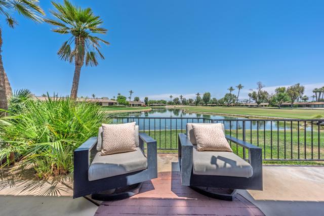 5 Barnard Court, Rancho Mirage CA: https://media.crmls.org/mediaz/2c23d9bd-d0aa-4238-9b0d-e1f6dc456086.jpg