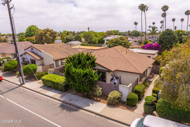 2141 Ventura Road, Oxnard CA: https://media.crmls.org/mediaz/2c246bcc-6b85-4799-a2bc-e2383e6b1b79.jpg