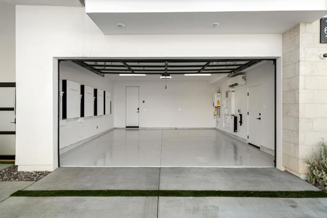 161 Holliday Way, Palm Springs CA: https://media.crmls.org/mediaz/2c24b8f9-d876-45c8-957c-45cf1f5ad3cf.jpg