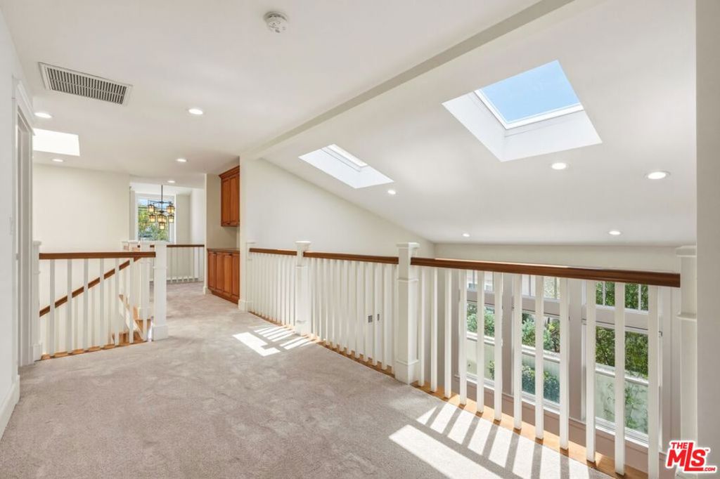 MLS #26856853 image #31