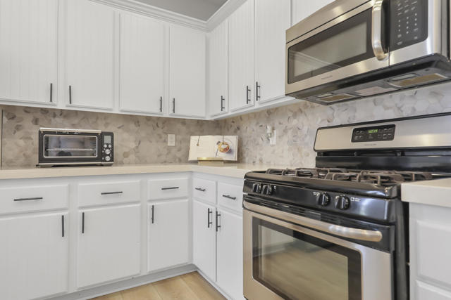 47875 Silverberry Street, La Quinta CA: https://media.crmls.org/mediaz/2c24f369-ef1c-47f6-9e85-fdf632f766f4.jpg