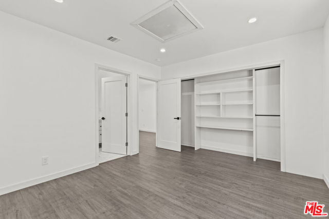 15153 La Maida Street, Sherman Oaks CA: https://media.crmls.org/mediaz/2c251188-695e-42a4-9dc4-4a682fc3d6d7.jpg