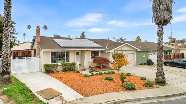 184 Sun Blossom Drive, San Jose CA: https://media.crmls.org/mediaz/2c25a315-756e-450f-9559-a7a62bdfa2d6.jpg