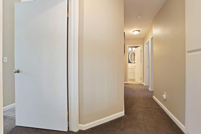 2961 Highgate Lane, Tracy CA: https://media.crmls.org/mediaz/2c25e8c4-5cac-457e-823a-dfe1da193786.jpg