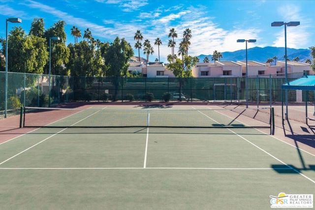 1680 S Andee Drive, Palm Springs CA: https://media.crmls.org/mediaz/2c260e3e-1604-49e9-97cc-cd8d2fbe652d.jpg