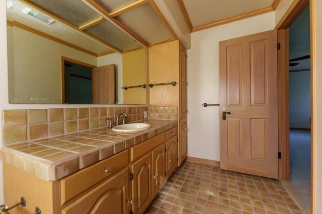 54 Corral De Tierra Road, Salinas CA: https://media.crmls.org/mediaz/2c268372-f503-42e6-870d-db12415c6eb0.jpg