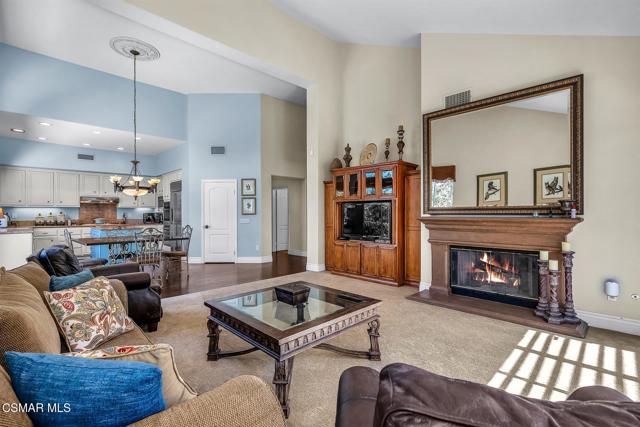 1826 Crystal View Circle, Newbury Park CA: https://media.crmls.org/mediaz/2c26880f-9d53-4b31-8080-396d2f4840dc.jpg