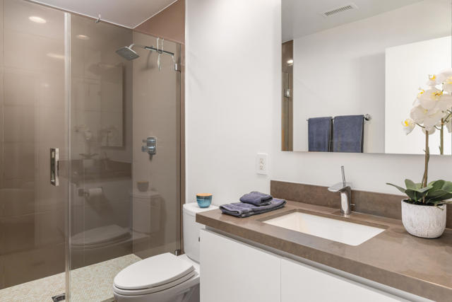 1056 Dane Drive, Palm Springs CA: https://media.crmls.org/mediaz/2c2751cf-06d2-4642-b442-2829b26d5f8b.jpg