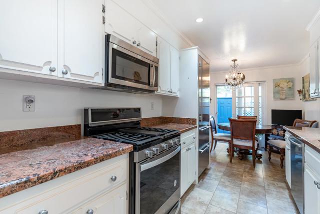 523 Maple Street, San Mateo CA: https://media.crmls.org/mediaz/2c278ace-afbd-4700-9d4d-894ad90ea7e7.jpg
