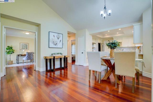 1228 Copper Peak Ln, San Jose CA: https://media.crmls.org/mediaz/2c27b684-3478-4785-a626-d36f495b55fa.jpg
