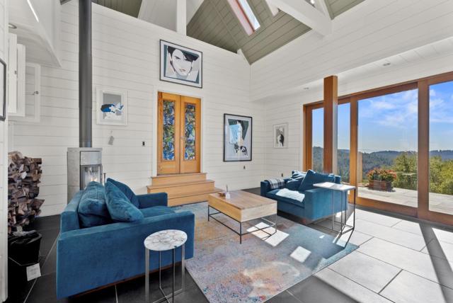 15220 Upper Ellen Road, Los Gatos CA: https://media.crmls.org/mediaz/2c27de6f-8120-43c5-89a8-99b3143badbc.jpg