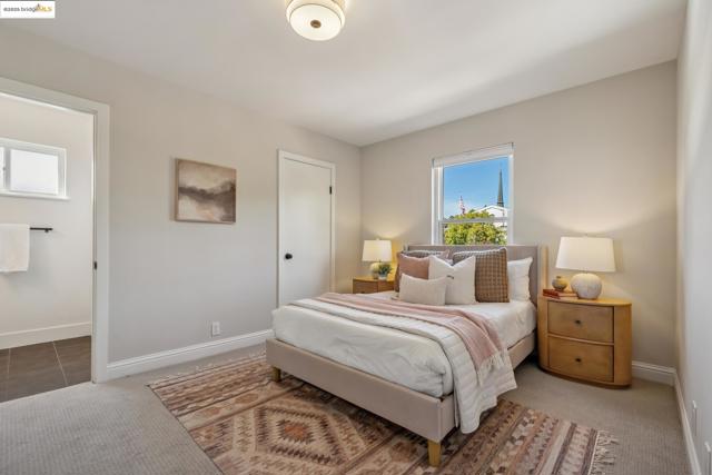 612 Longridge Rd, Oakland CA: https://media.crmls.org/mediaz/2c288eba-93a6-49e5-8908-545a7ed3492c.jpg
